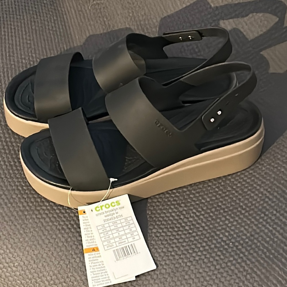 Crocs | Women's Black Brown Brooklyn Low Wedge Sz 10 Never Worn